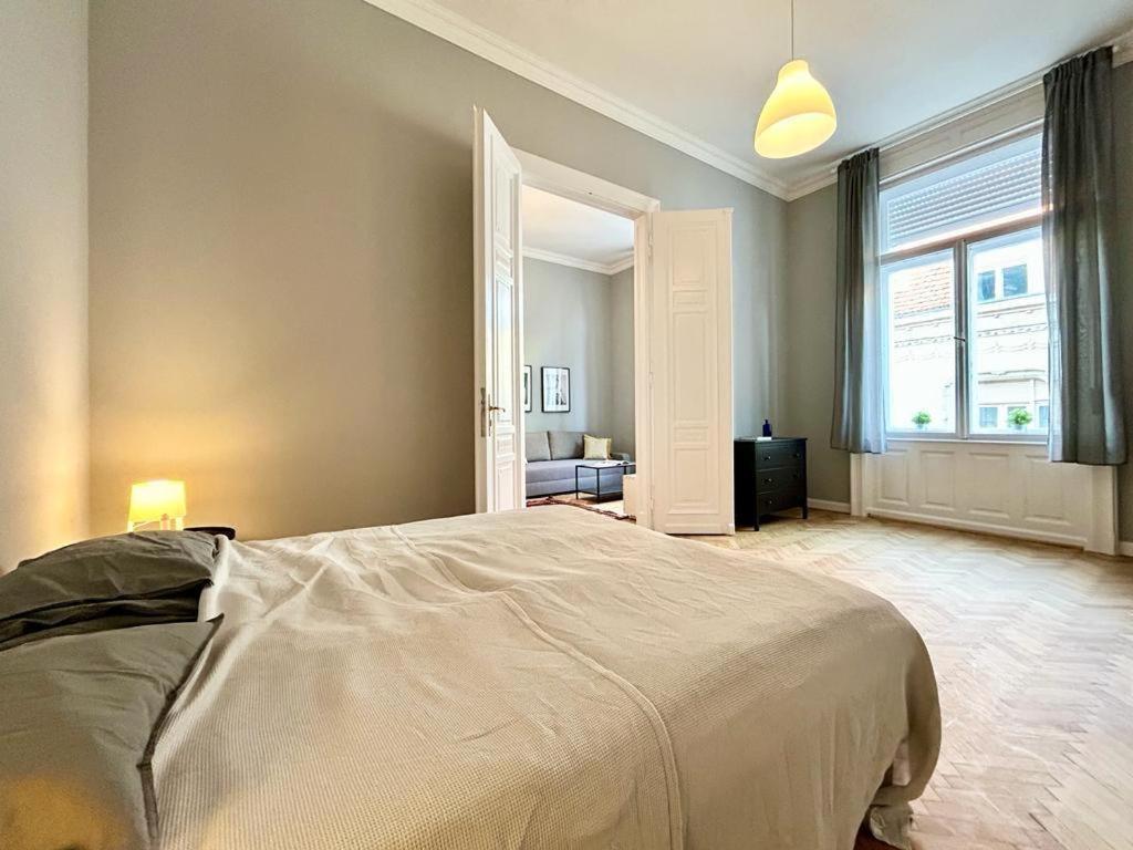 Gellert Danube Panorama Apartment Budapest Exterior photo
